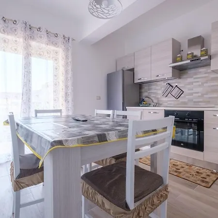 Apartment Damilhouse 4 *